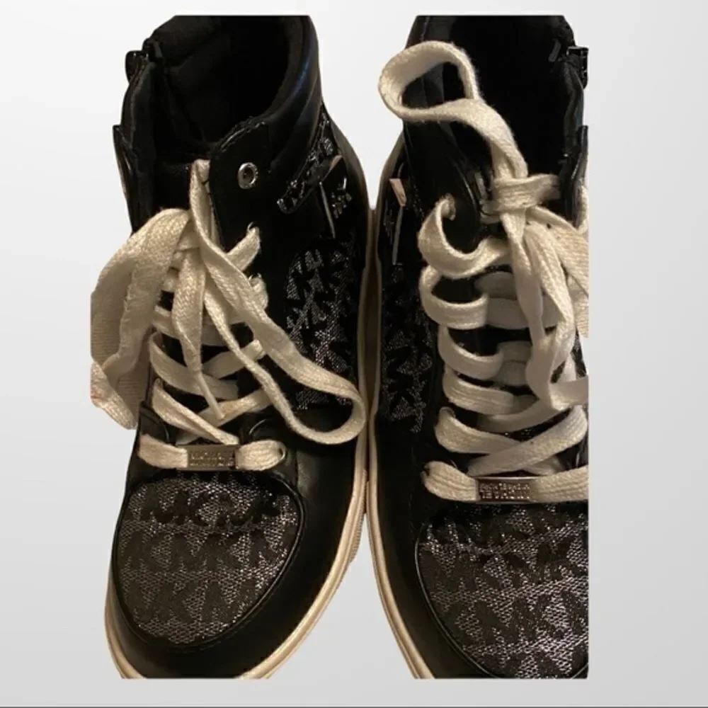 MICHAEL Kors Kid’s High top Sneakers